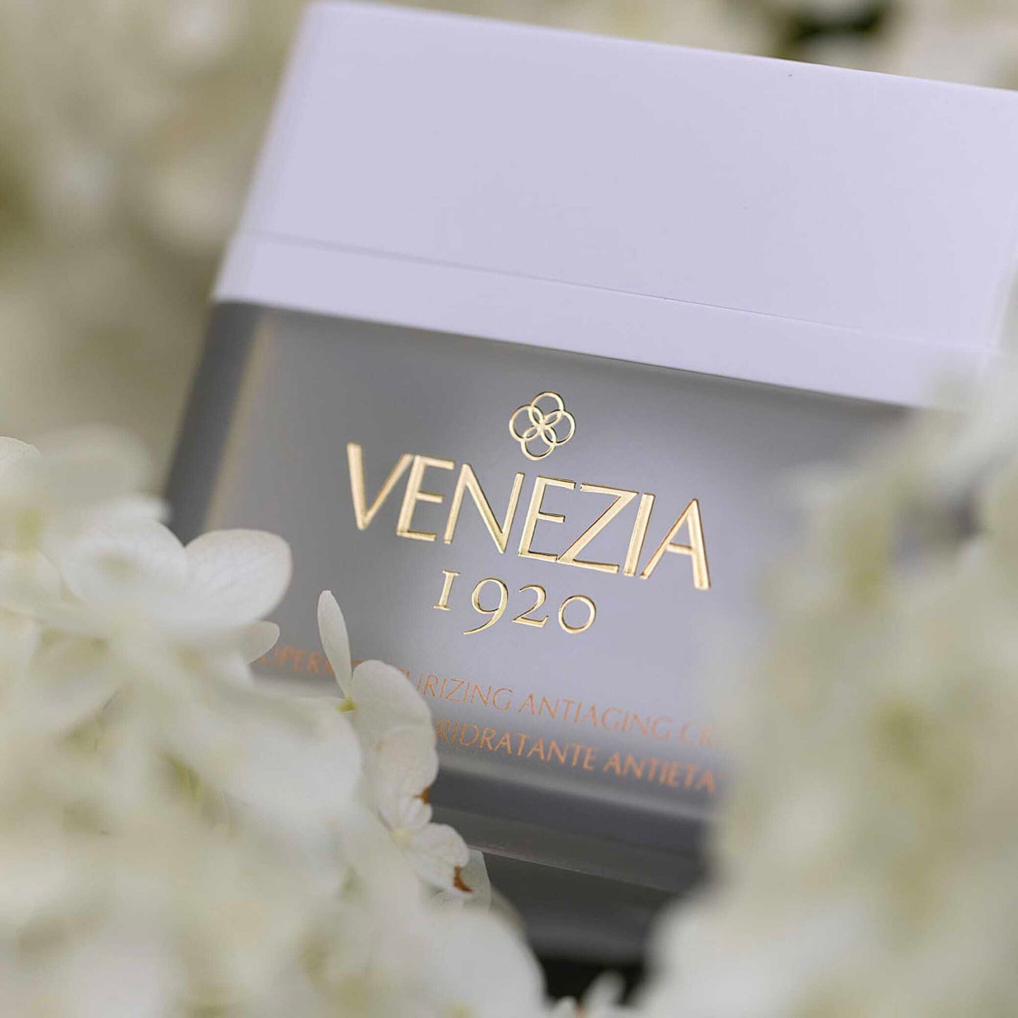 Supermoisturizing anti-aging cream